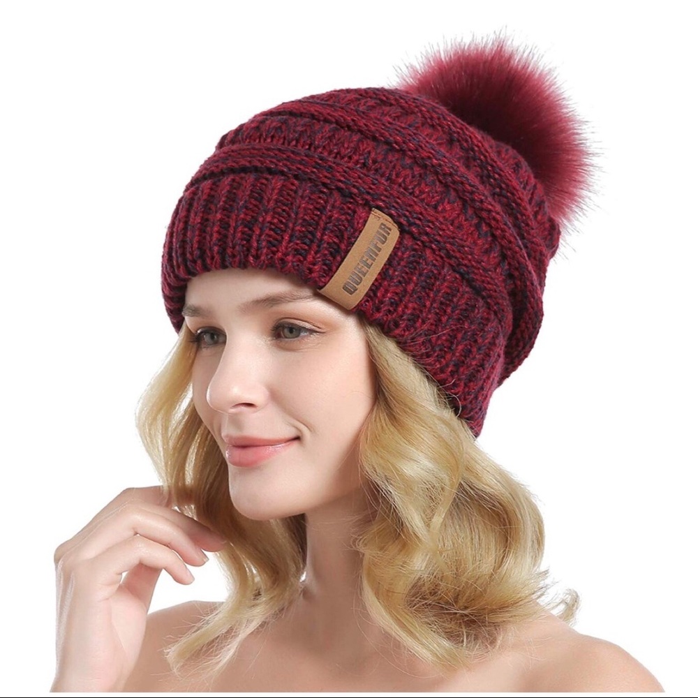 5⭐️ Rated Slouchy PomPom Beanie Hat